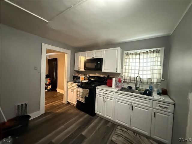 125 West 1st Street, Dewitt, NY 13057