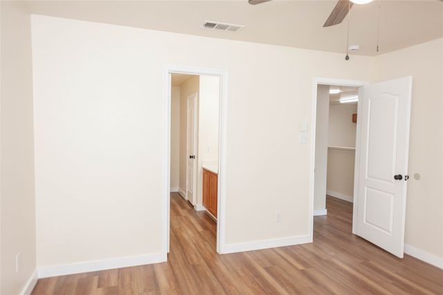 108 Hollow Tree Drive, Red Oak, TX 75154