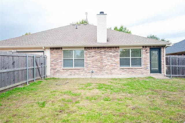 108 Hollow Tree Drive, Red Oak, TX 75154