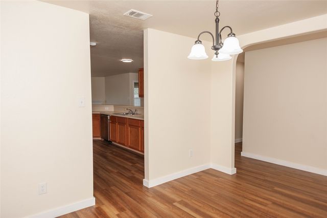 108 Hollow Tree Drive, Red Oak, TX 75154