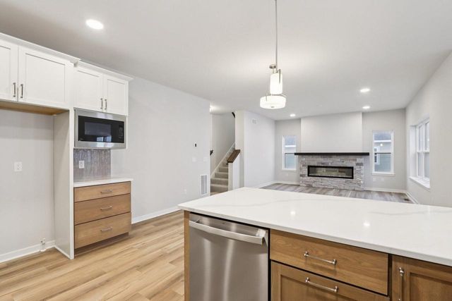 2491 Boulder DRIVE, Slinger, WI 53086