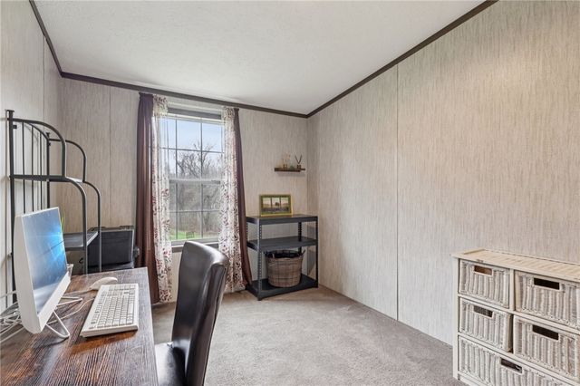 996 Monaca Rd, Center Twp, PA 15061