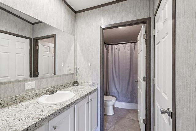 996 Monaca Rd, Center Twp, PA 15061