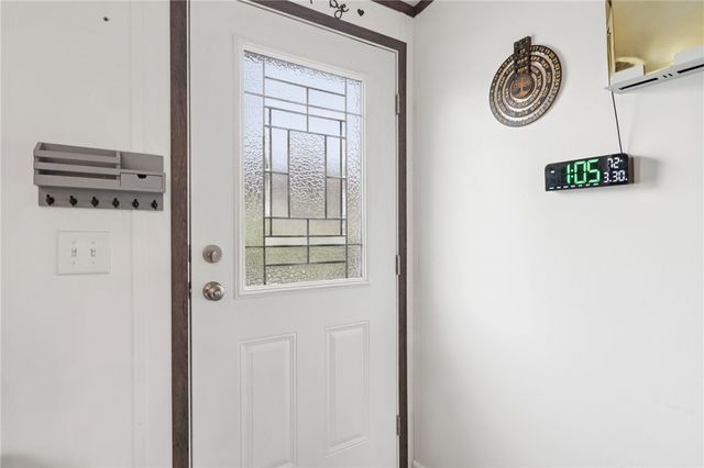 996 Monaca Rd, Center Twp, PA 15061