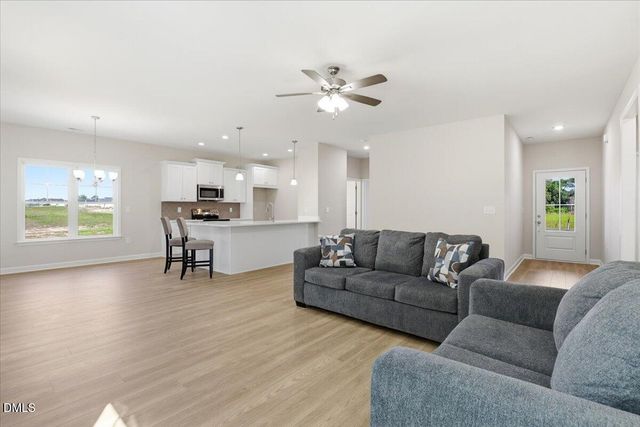 400 Creeks Edge Drive, Pikeville, NC 27863