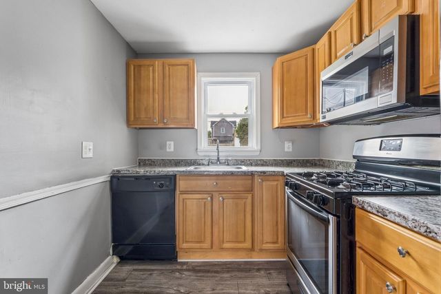 215 SAINT HELENA AVE, Dundalk, MD 21222