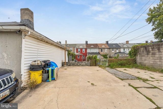 215 SAINT HELENA AVE, Dundalk, MD 21222
