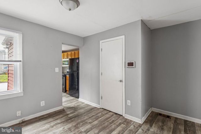 215 SAINT HELENA AVE, Dundalk, MD 21222