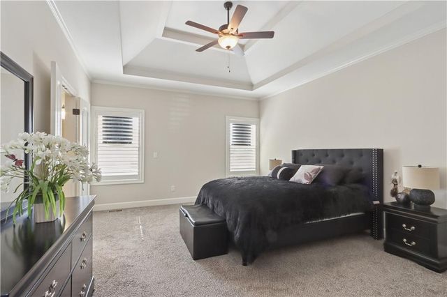 805 Cedar Ridge Drive, Raymore, MO 64083