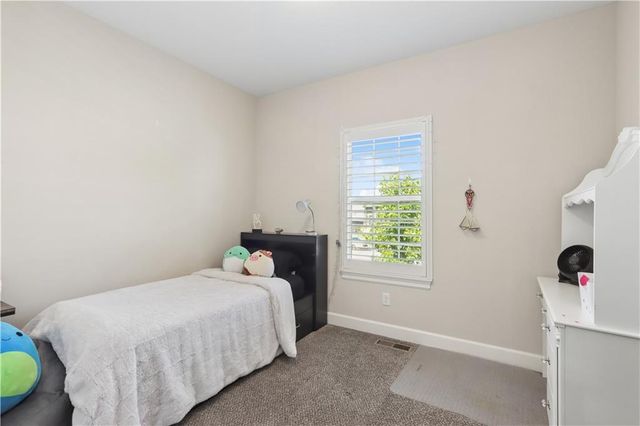805 Cedar Ridge Drive, Raymore, MO 64083