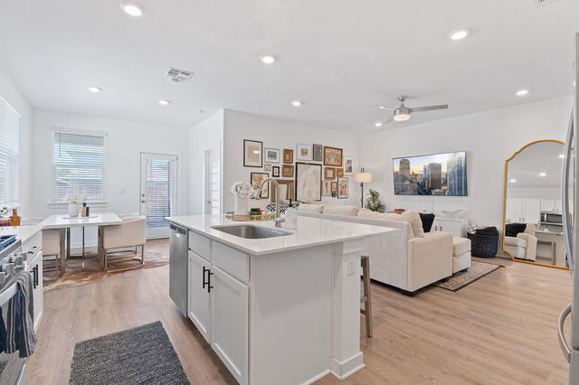 457 Agave Azul WAY, Leander, TX 78641