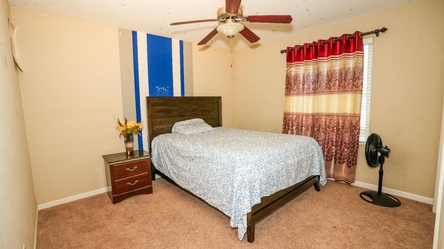 5922 E Fancher Creek Dr, Fresno, CA 93727