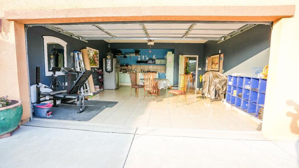 Image 28 of property listing at 5922 E Fancher Creek Dr, Fresno, CA 93727