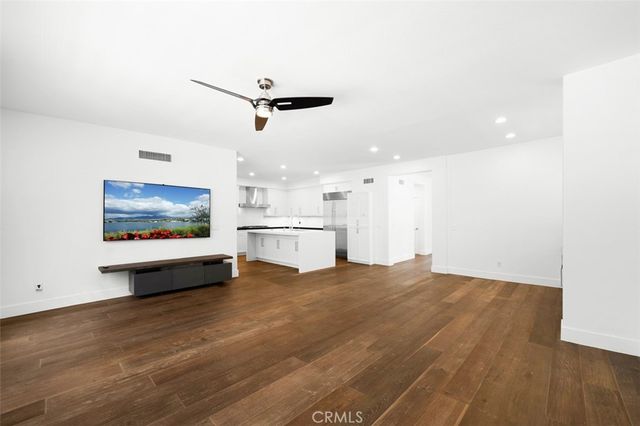 19 Garnet, Irvine, CA 92620