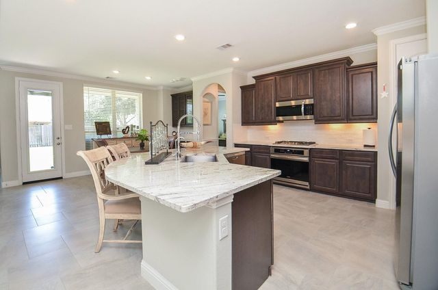1707 Tonkawa Trail, Katy, TX 77493