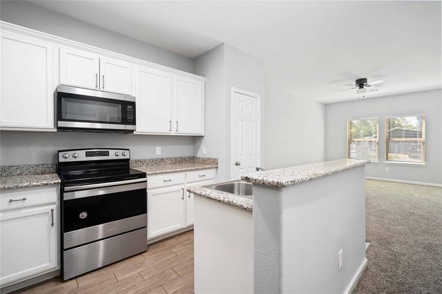 5105 Southwind Street B, Houston, TX 77033