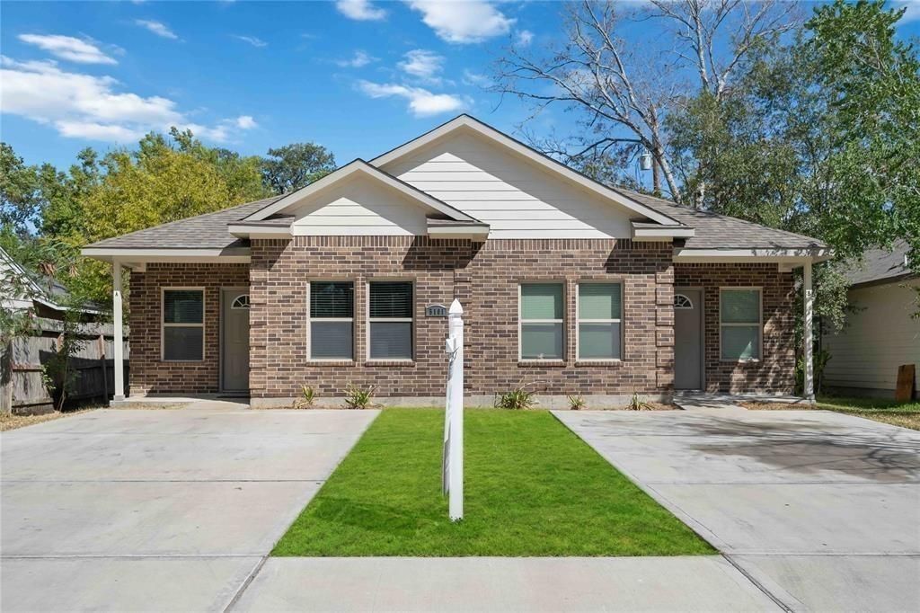 5105 Southwind Street B, Houston, TX 77033