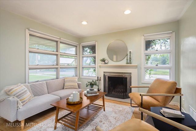 2631 Richards Drive Se, East Grand Rapids, MI 49506