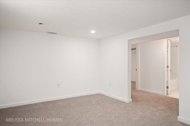 2631 Richards Drive Se, East Grand Rapids, MI 49506