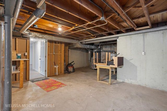 2631 Richards Drive Se, East Grand Rapids, MI 49506