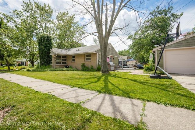 2631 Richards Drive Se, East Grand Rapids, MI 49506