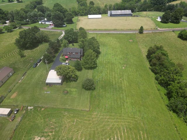 2790 Van Thompson Road, Mt Sterling, KY 40353