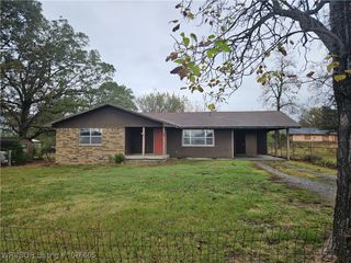 803 1st Street, Talihina, OK 74571