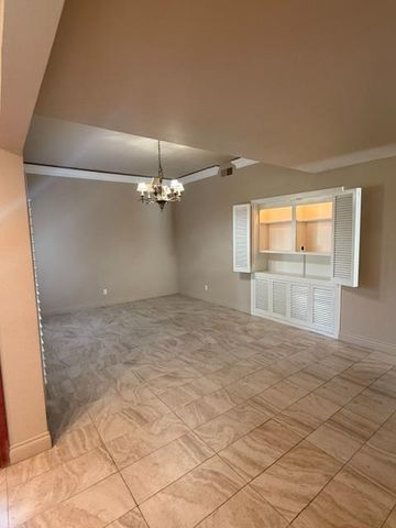 3342 Cove Cir, Stockton, CA 95204