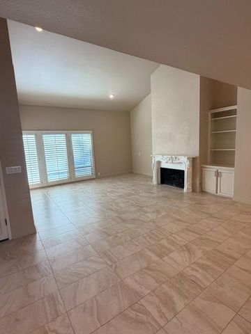 3342 Cove Cir, Stockton, CA 95204