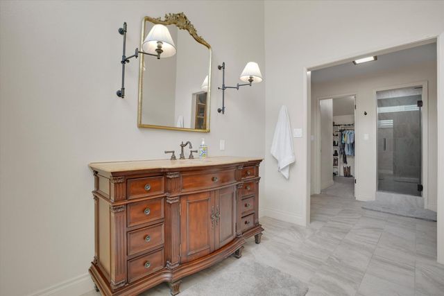 3342 Cove Cir, Stockton, CA 95204
