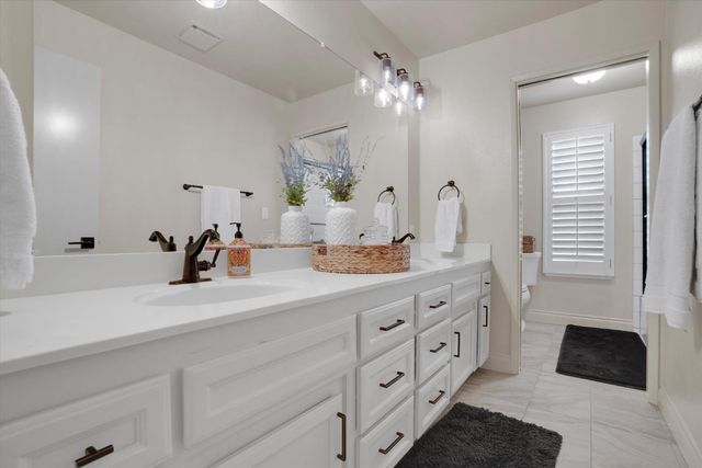 3342 Cove Cir, Stockton, CA 95204
