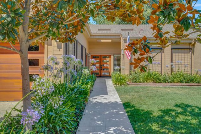 3342 Cove Cir, Stockton, CA 95204