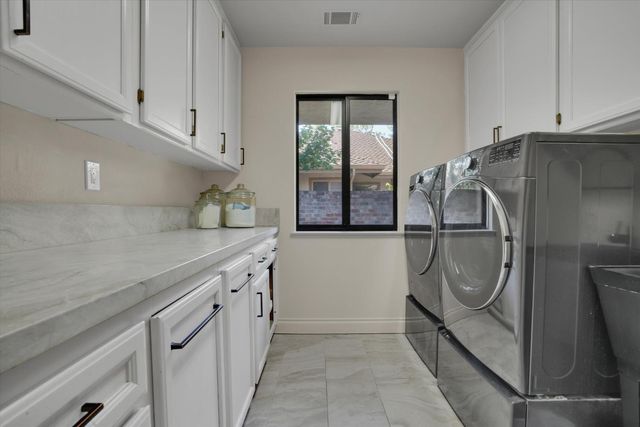 3342 Cove Cir, Stockton, CA 95204