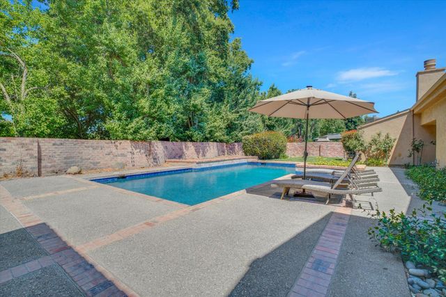 3342 Cove Cir, Stockton, CA 95204