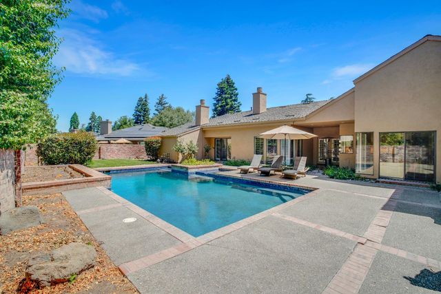 3342 Cove Cir, Stockton, CA 95204
