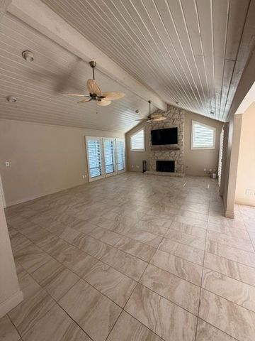 3342 Cove Cir, Stockton, CA 95204