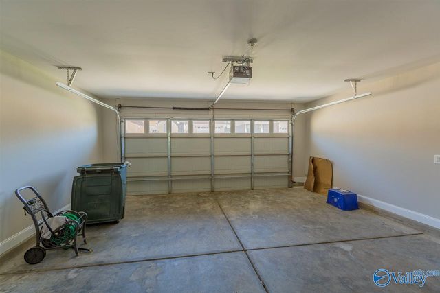 6812 Wintercrest Way, Owens Cross Roads, AL 35763