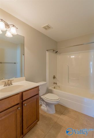 6812 Wintercrest Way, Owens Cross Roads, AL 35763