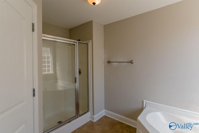 6812 Wintercrest Way, Owens Cross Roads, AL 35763