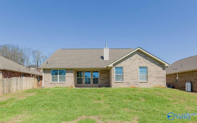 6812 Wintercrest Way, Owens Cross Roads, AL 35763