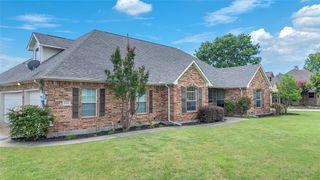 12211 Saint Patricks Drive, Talty, TX 75126