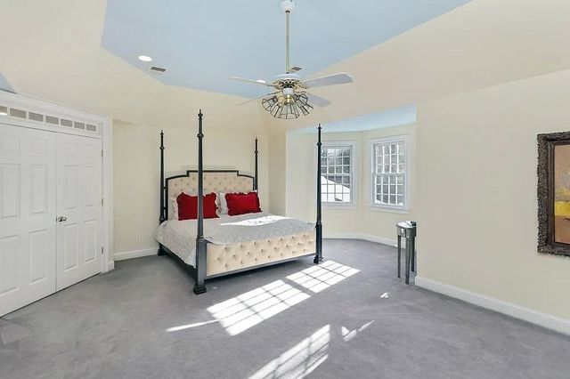 28 Meachen Lane, Sudbury, MA 01776