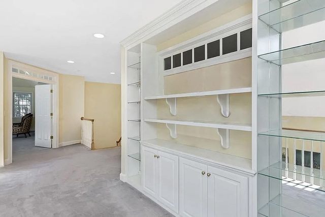 28 Meachen Lane, Sudbury, MA 01776