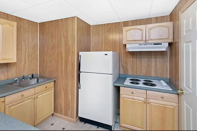 28 Meachen Lane, Sudbury, MA 01776