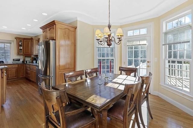 28 Meachen Lane, Sudbury, MA 01776