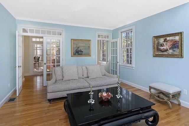 28 Meachen Lane, Sudbury, MA 01776