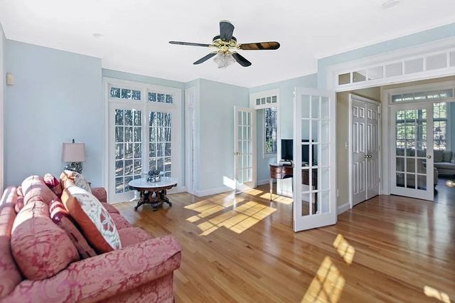 28 Meachen Lane, Sudbury, MA 01776
