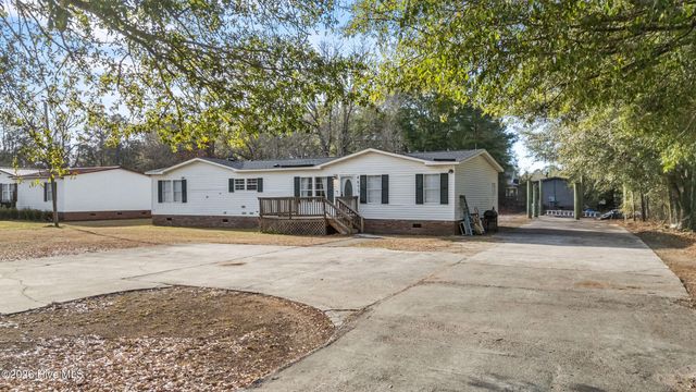 4675 General Howe Road, Riegelwood, NC 28456