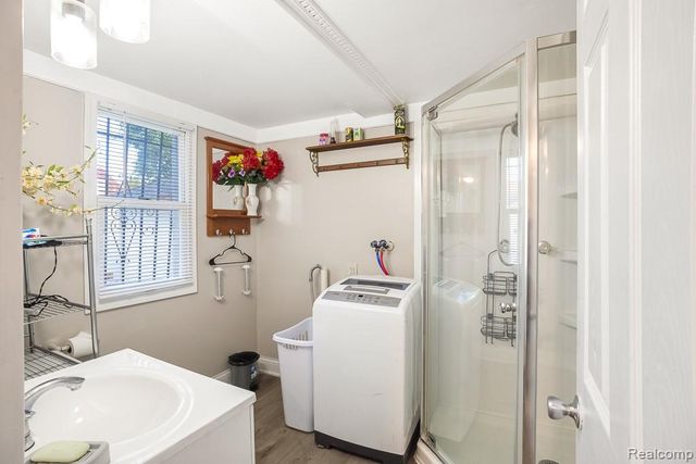 6426 Artesian Street, Detroit, MI 48228