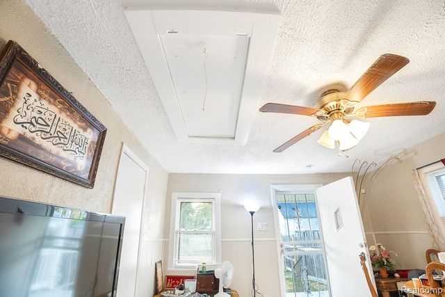 6426 Artesian Street, Detroit, MI 48228